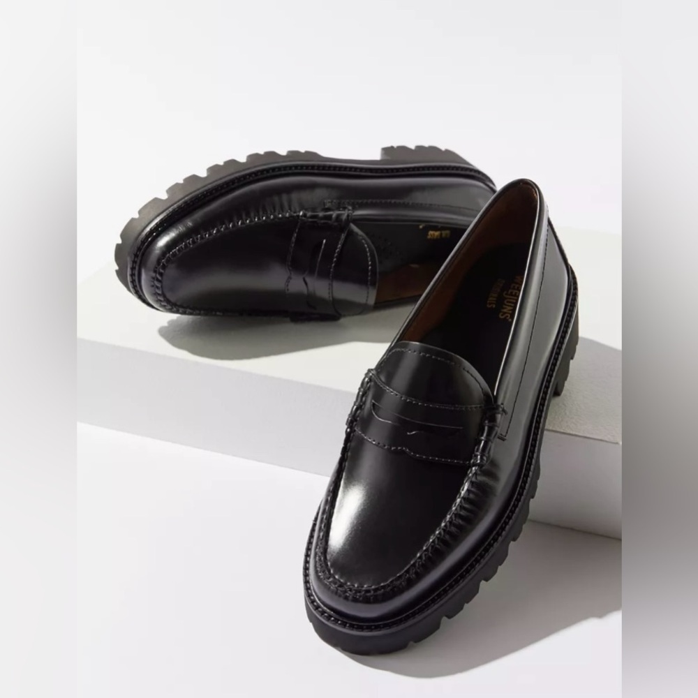 G.H. Bass & Co. Black Leather Loafers - Picture 2 of 13